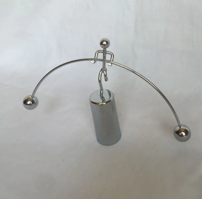 Metal Single Leg Balance Model for Home Decor and Gifts