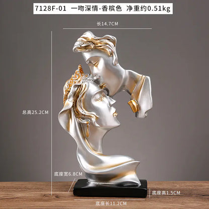 Nordic Creative Couple Kiss Resin Home Decor Statue