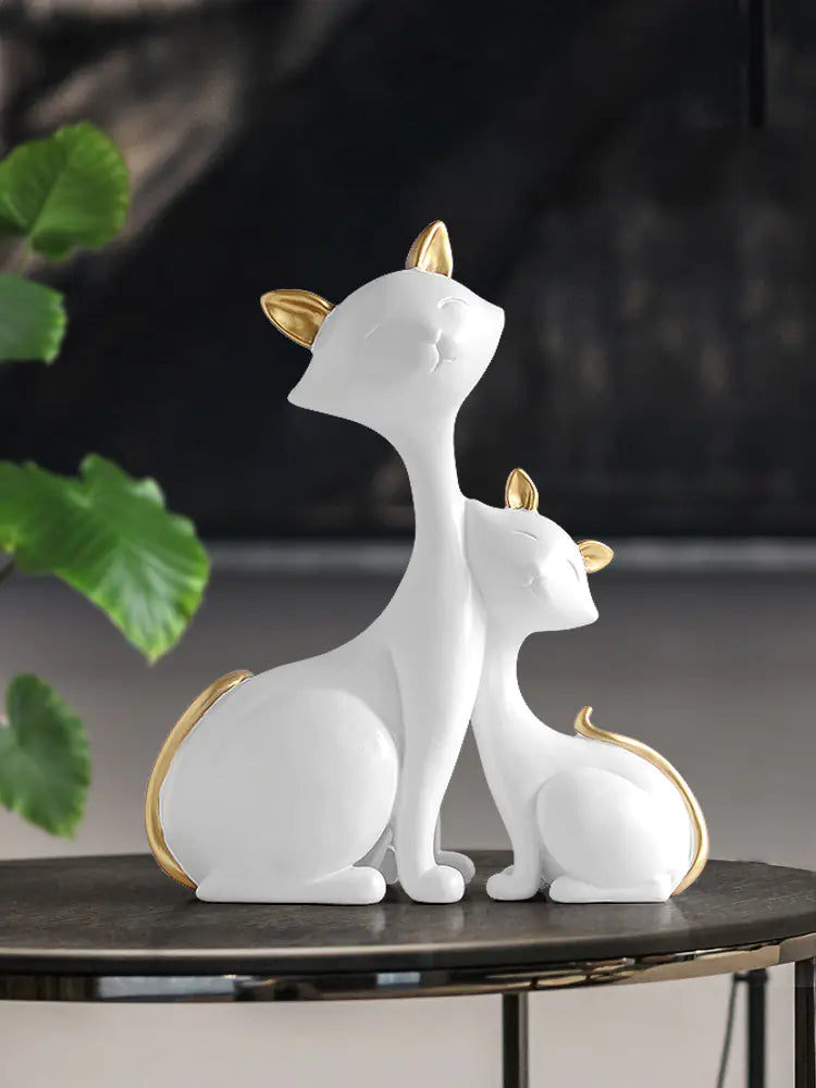 Modern Minimalist Lucky Cat Figurine for Home Decor