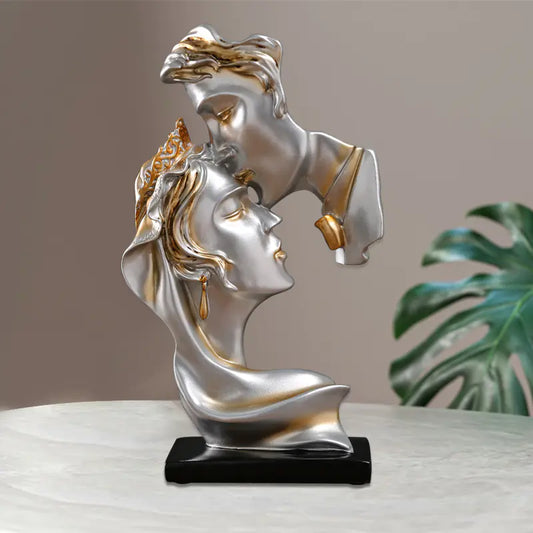Nordic Creative Couple Kiss Resin Home Decor Statue