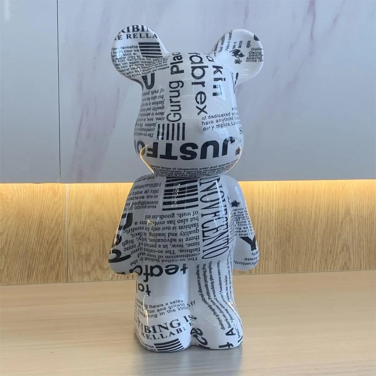 New Cute Heart Bear Figurine for Living Room Decor