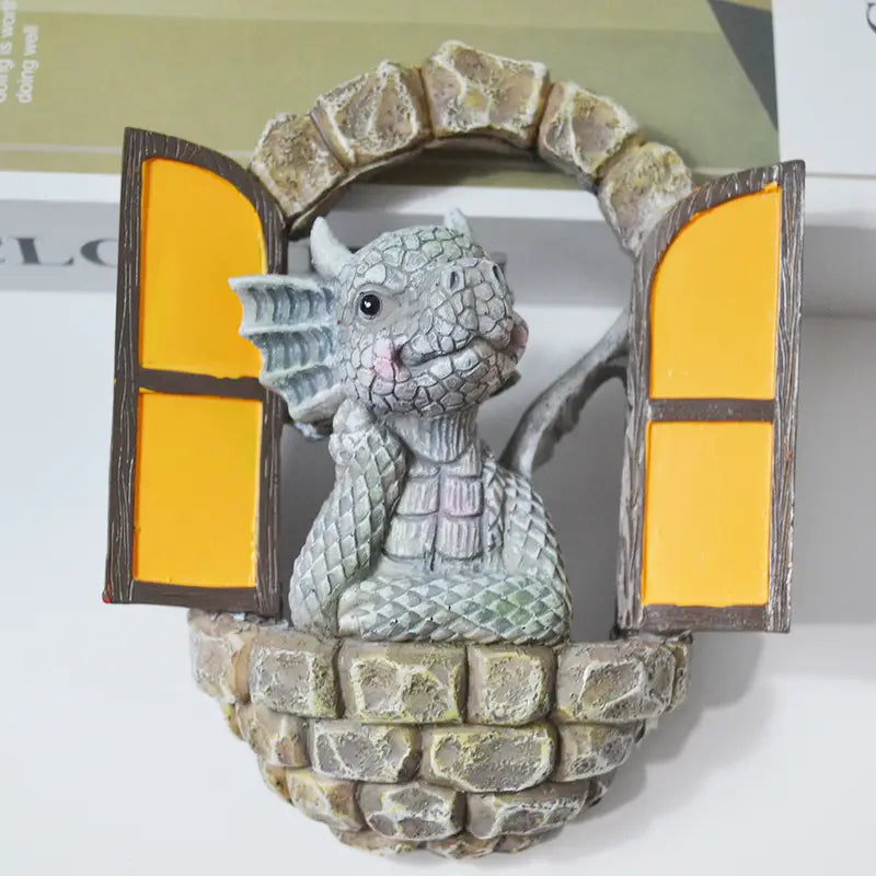 Small Dragon Resin Wall Decor for Home Decoration