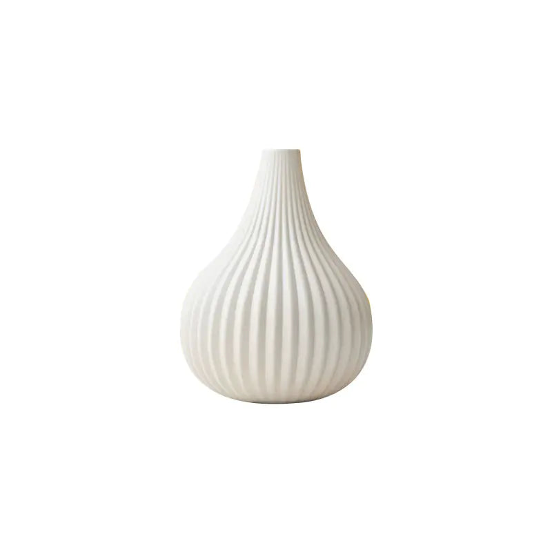 Daimon Creative Japanese Ceramic Mini Vase for Home Decor